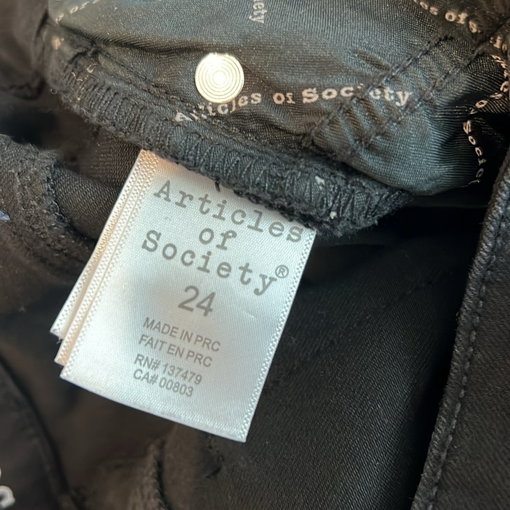 Articles of Society Sarah Skinny Jeans - Picture 9 of 10